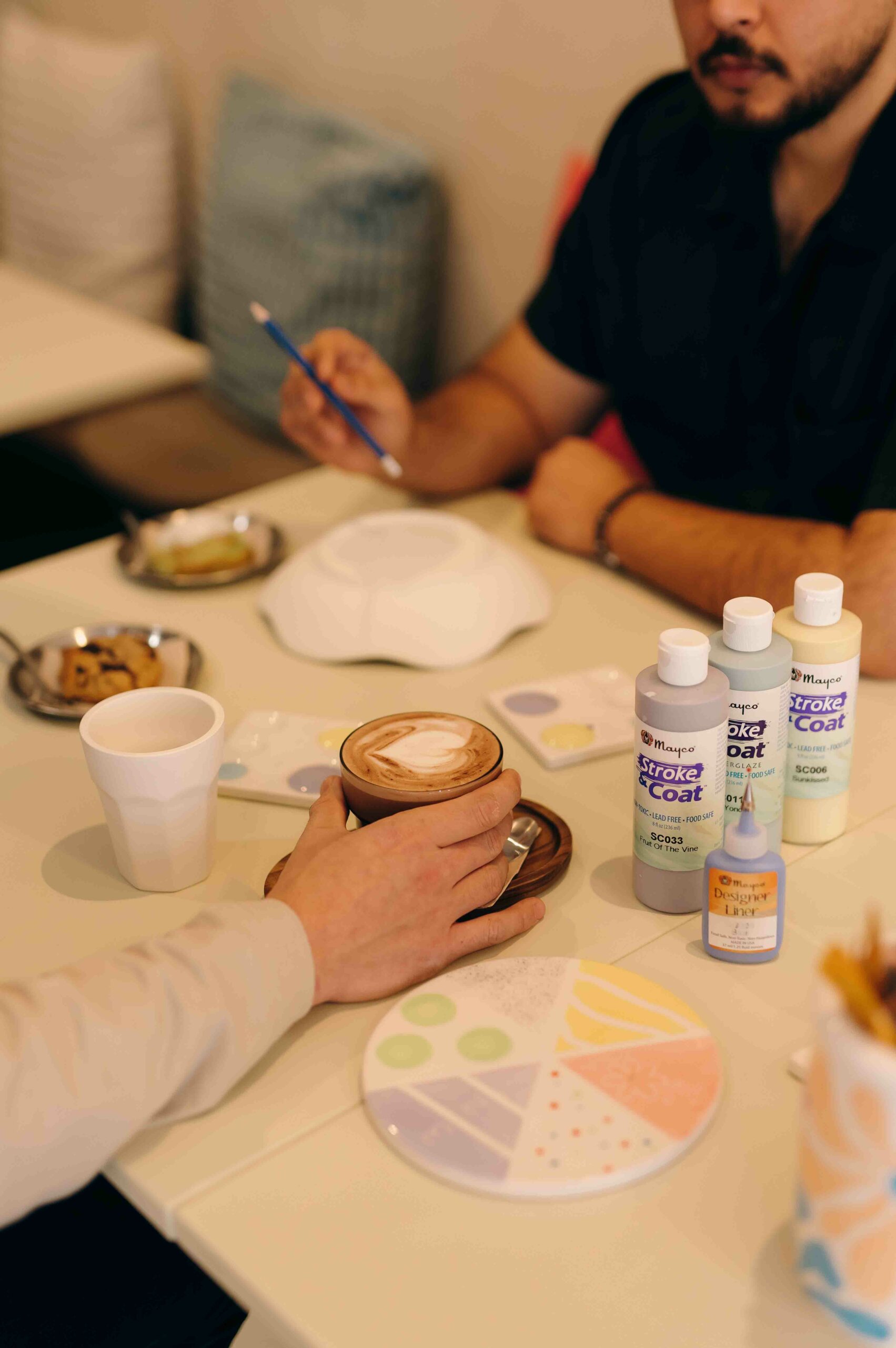 Twogether, votre café atelier de peinture sur céramique à Strasbourg